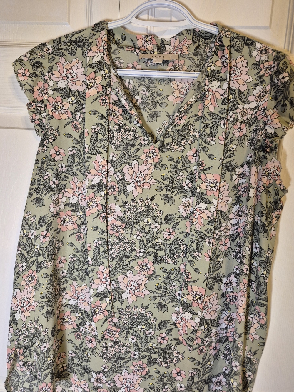 LOFT Sage Green Floral V-Neck Tie-Front Blouse